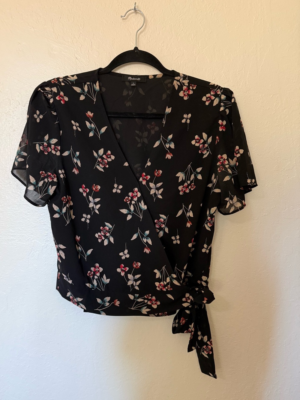 Madewell Black Floral Wrap Blouse with Tie Waist size small